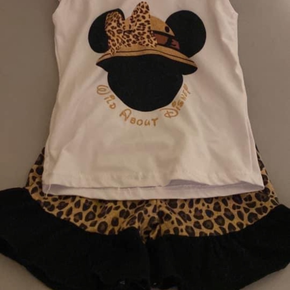Disney outfit